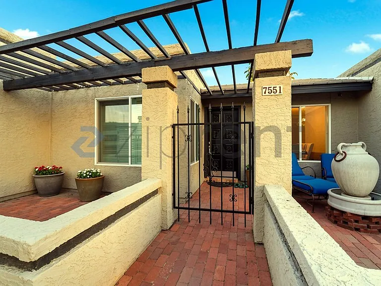 7551 E North Ln — Photo 6