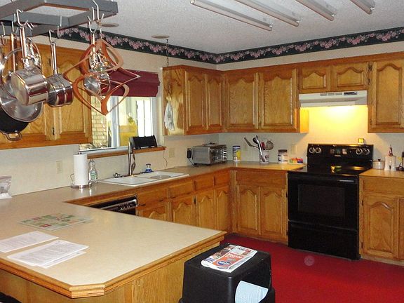3rd image of 12170 Lakeshore Ct