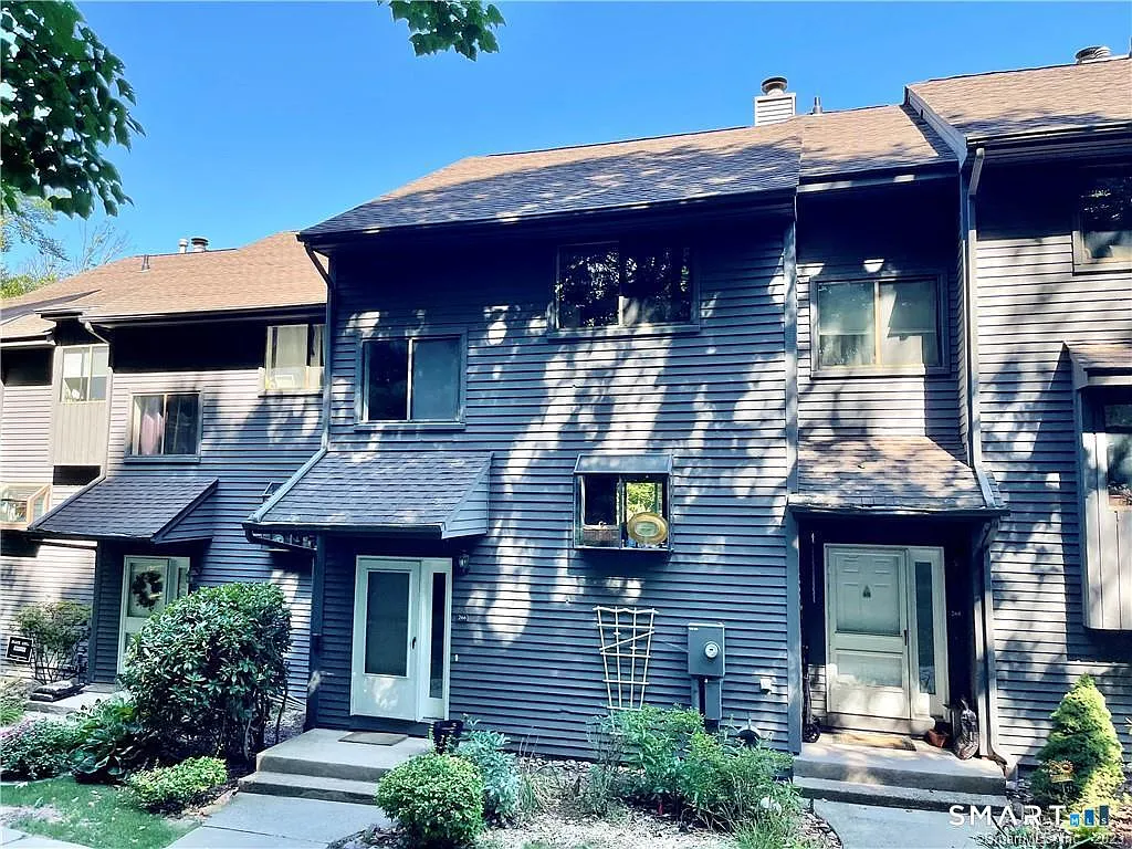 2 bed, 2.5 bath, 1260 sqft, $2,800 — Photo 1