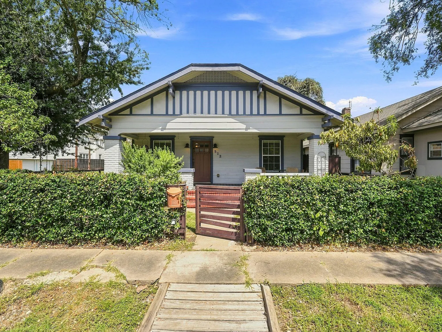 3 bed, 2.5 bath, 2132 sqft, $3,300 — Photo 1