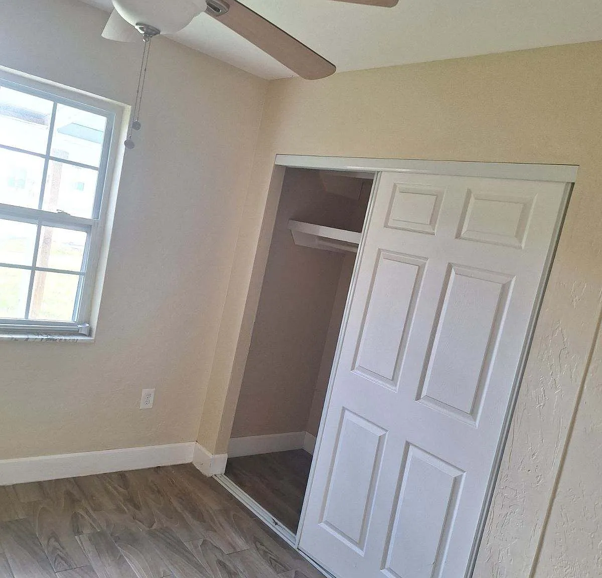 2 bed, 897 sqft, $1,300 — Photo 4