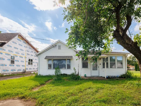 110 N Main St, Morocco, IN 47963