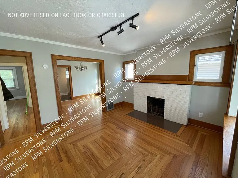 613 E 3rd St — Photo 6