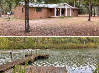 1683 McDougald St, Geneva, AL 36340