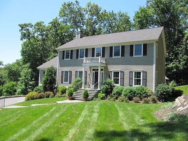 1st image of 122 Lily Pond Ln