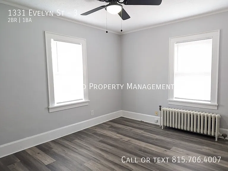 1331 Evelyn St #3 — Photo 10