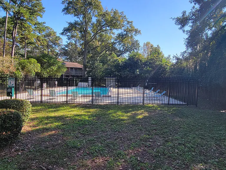 698 Timberwood Cir E — Photo 17