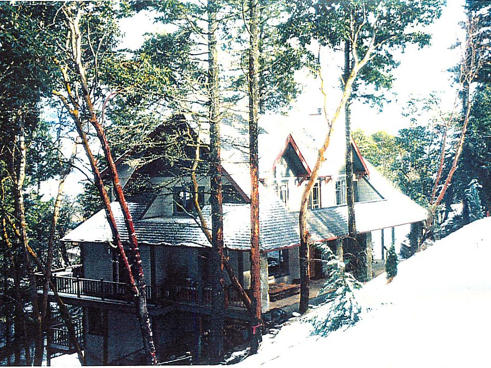 1st image of 1031 Ivy Ln