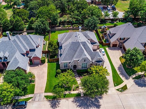 3rd image of 5009 Glenshire Dr