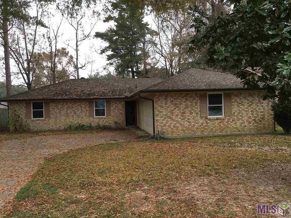 1st image of 26124 Fallen Oaks Dr
