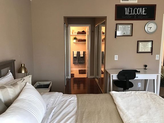4th image of 2150 Camino De La Reina Unit 209