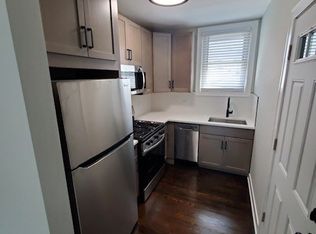 4121 W Cullom Ave #4141-E2, Chicago, IL 60641