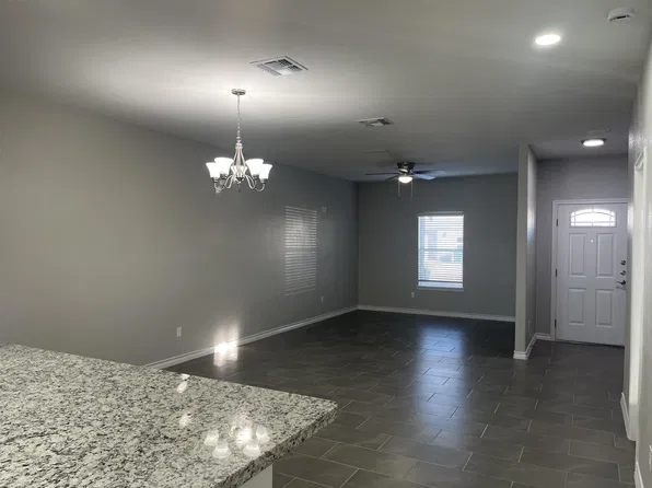105 Mimosa St #105B, Los Fresnos, TX 78566