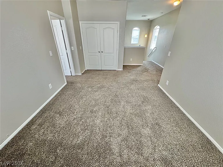 6012 Traviata Ave — Photo 15
