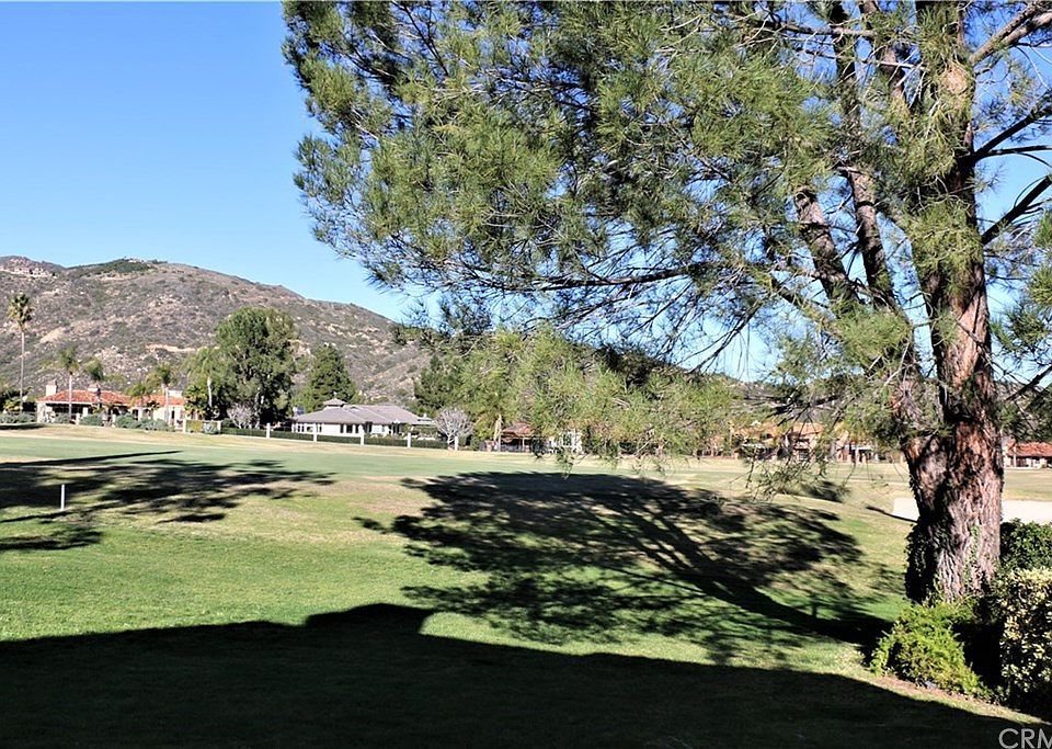1st image of 38517 Glen Abbey Ln