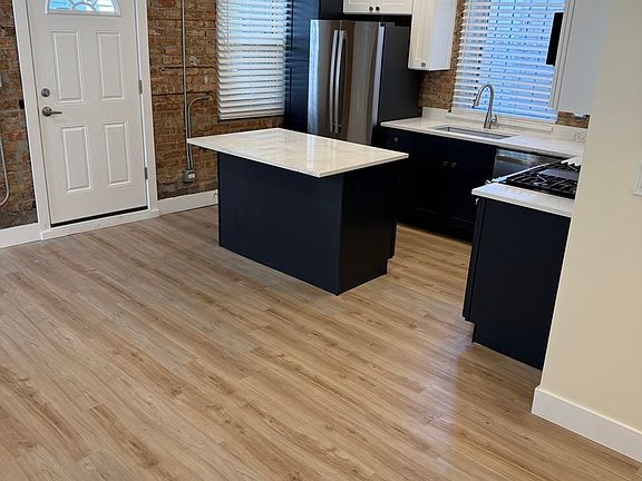 5th image of 2928 N Hoyne Ave Floor 1