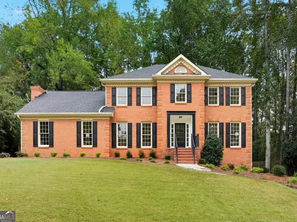 5786 Broxton Cir, Peachtree Corners, GA 30092