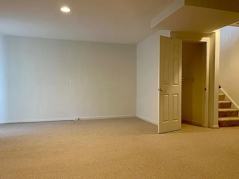 20764 Bridalveil Falls Ter — Photo 37