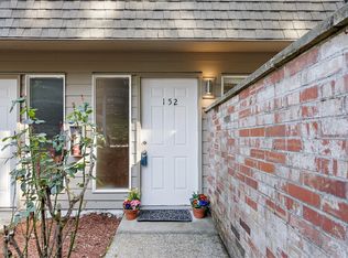 152 SW 200th St, Seattle, WA 98166