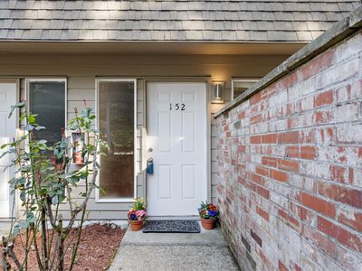 152 SW 200th Street, Seattle, WA, 98166