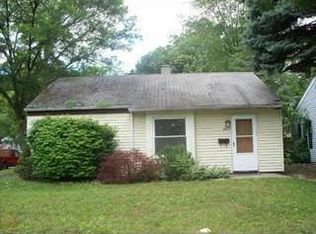 449 Stratford Rd, Ferndale, MI 48220