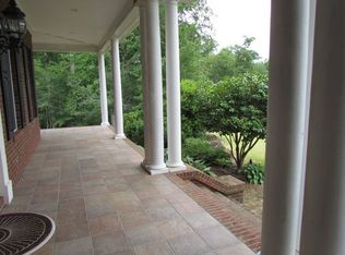 200 Stephanee Ln, Ridgeway, SC 29130