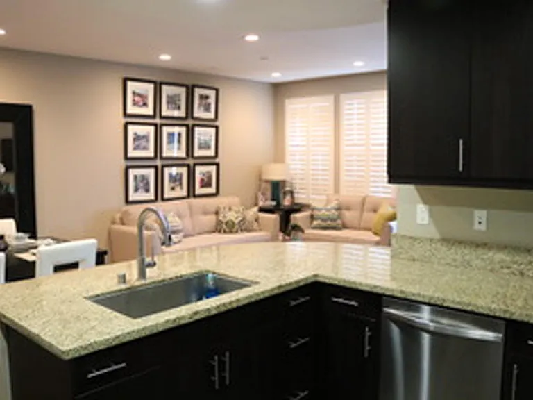 44 Beacon Way — Photo 2