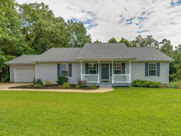 1008 Trojan Run Dr, Soddy Daisy, TN 37379