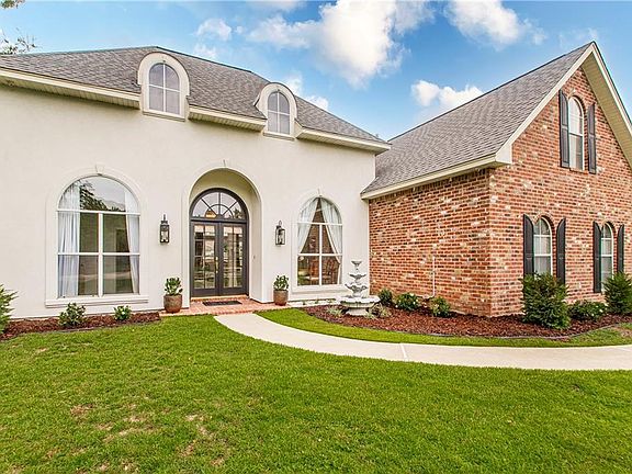 2nd image of 905 Bald Cypress Dr
