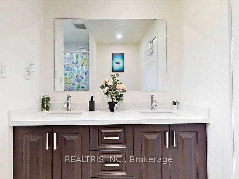 68 Gretman Cres — Photo 27