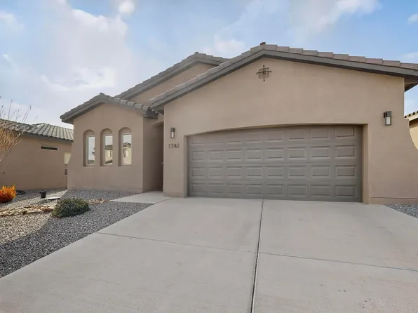 1742 Tesoro Loop NW, Los Lunas, NM 87031