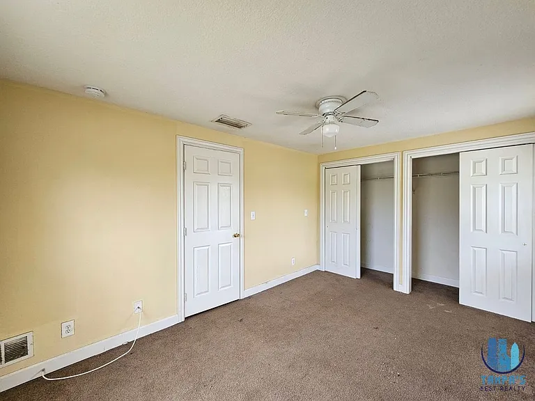 117 N Evergreen Ave #205 — Photo 9