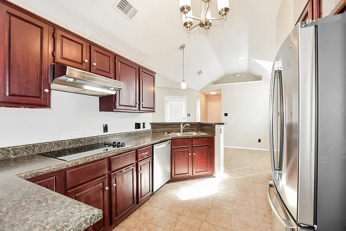 2317 Homestead Dr — Photo 8