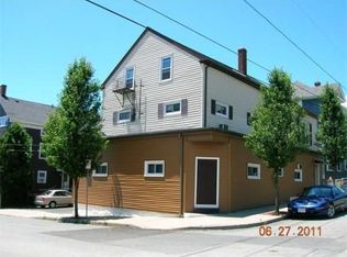 325 State Ave, Tiverton, RI 02878