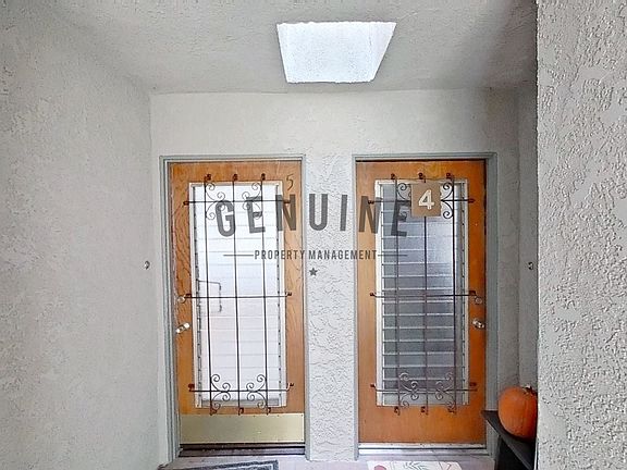 4th image of 2343 Chestnut Ave #5