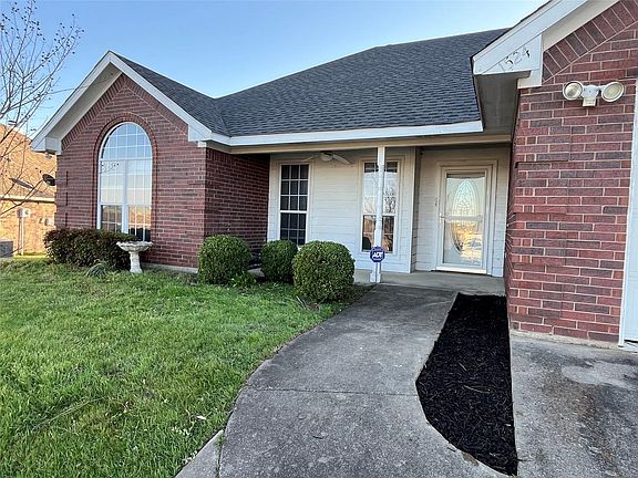 2nd image of 1524 Timbercreek Dr