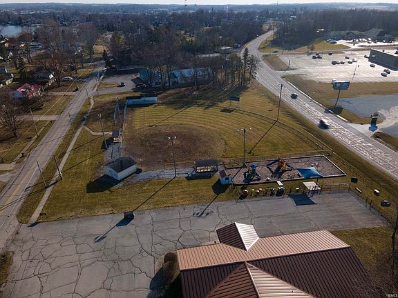 5th image of 1411 N Long Dr
