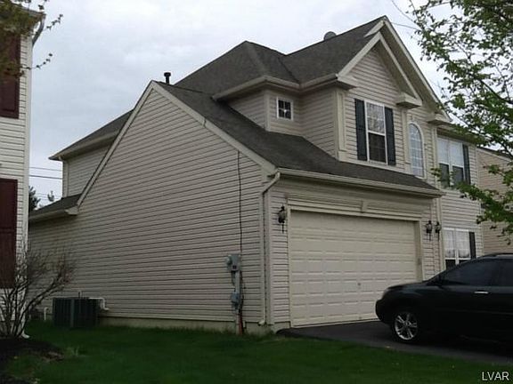 2nd image of 1555 Ciara Dr
