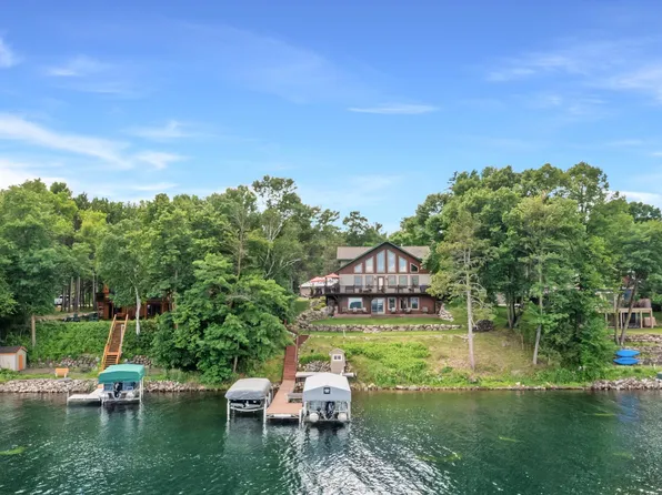 31512 Lowry Cir, Cushing, MN 56443