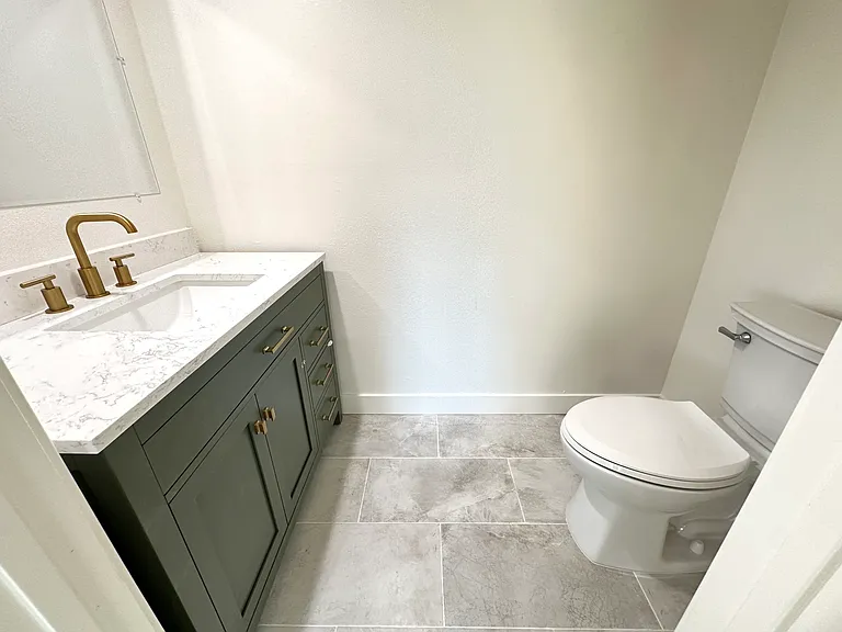 4727 Kester Ave #104 — Photo 14