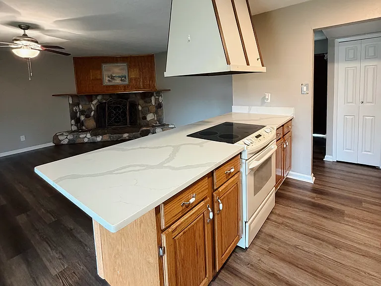 418 Woodcrest Way — Photo 4
