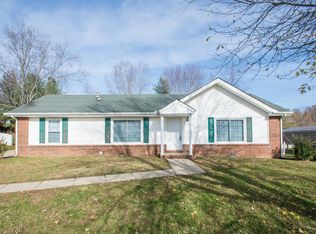 348 Grassland Dr, Clarksville, TN 37043