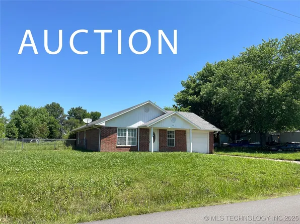 511 W Cemetery Dr, Oktaha, OK 74450