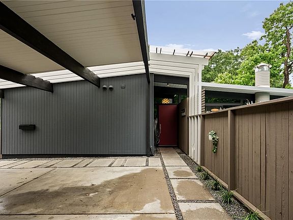 4th image of 9805 Aberdeen St