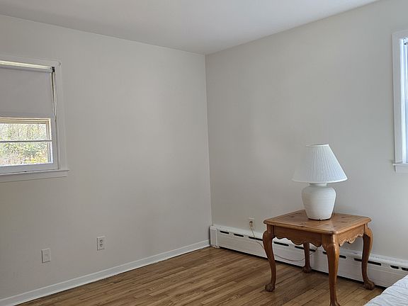 Rear bedroom