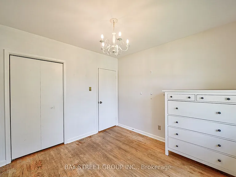 35 Camwood Cres — Photo 24