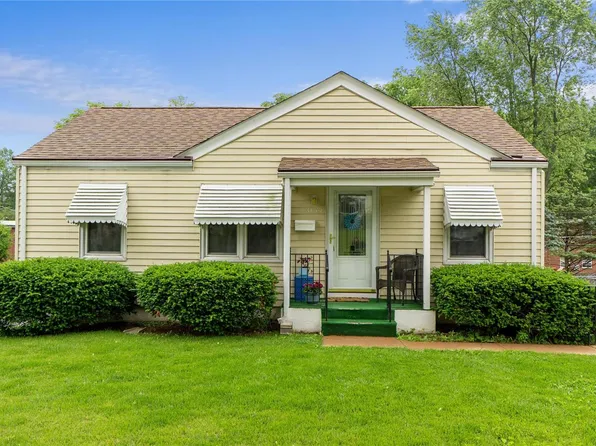 3152 Saint Joachim Ln, Saint Ann, MO 63074