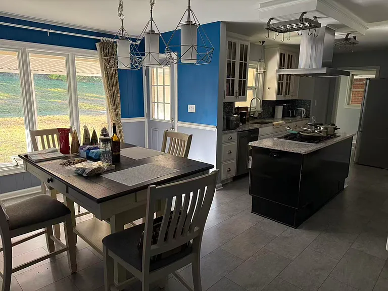 4756 Norwood St SW — Photo 3