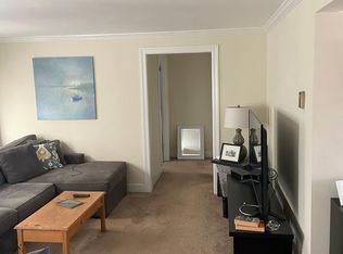 4 Manor Dr #4, Red Bank, NJ 07701