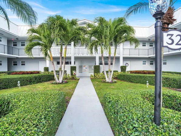 32 Colonial Club Drive #203, Boynton Beach, FL 33435